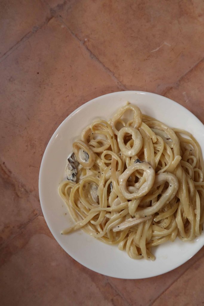 creamy tom yum pasta